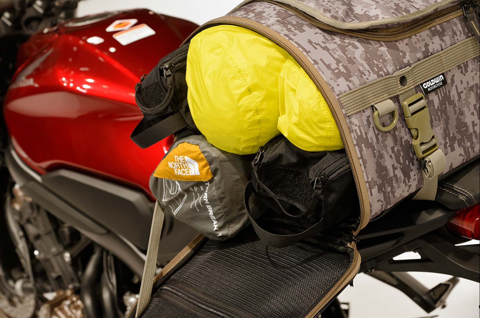 GWM X-OVER REAR BAG（クロスオーバー）リアバッグの取り付け方8
