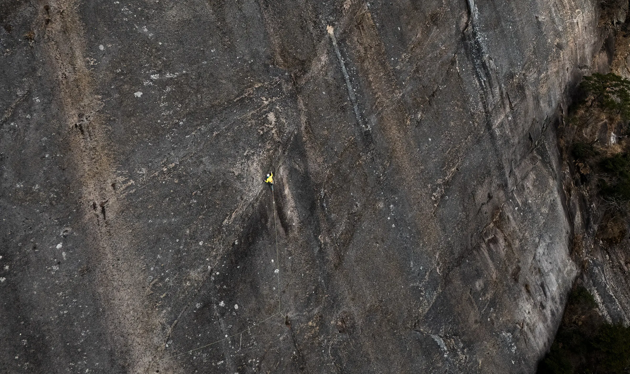 SUMMIT SERIES CLIMB